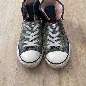 Converse camouflage size 5